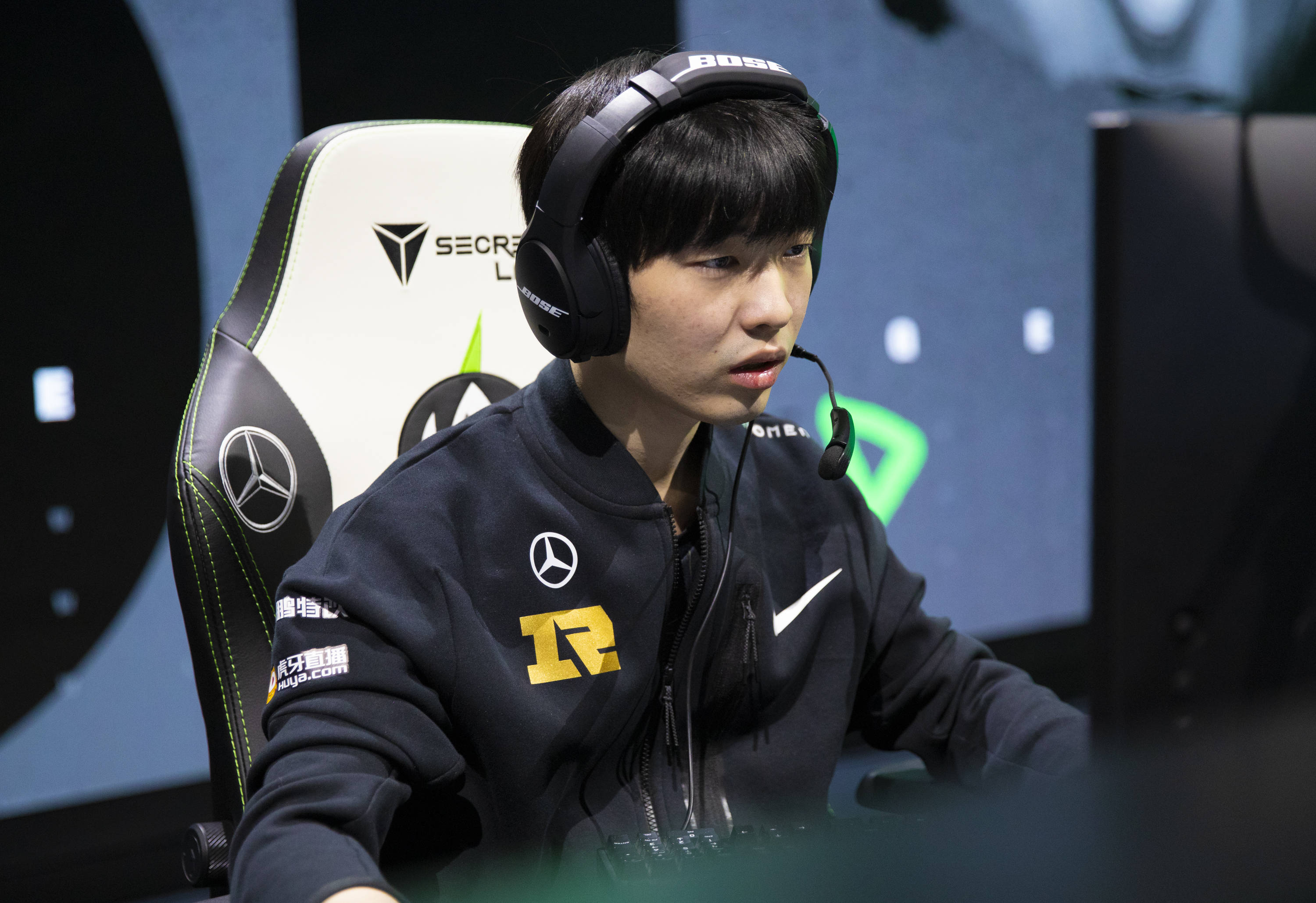 开云网页版登录入口-蒂姆在RNG比赛中比赛局势复杂，险胜引发热议！-开云网页版登录入口