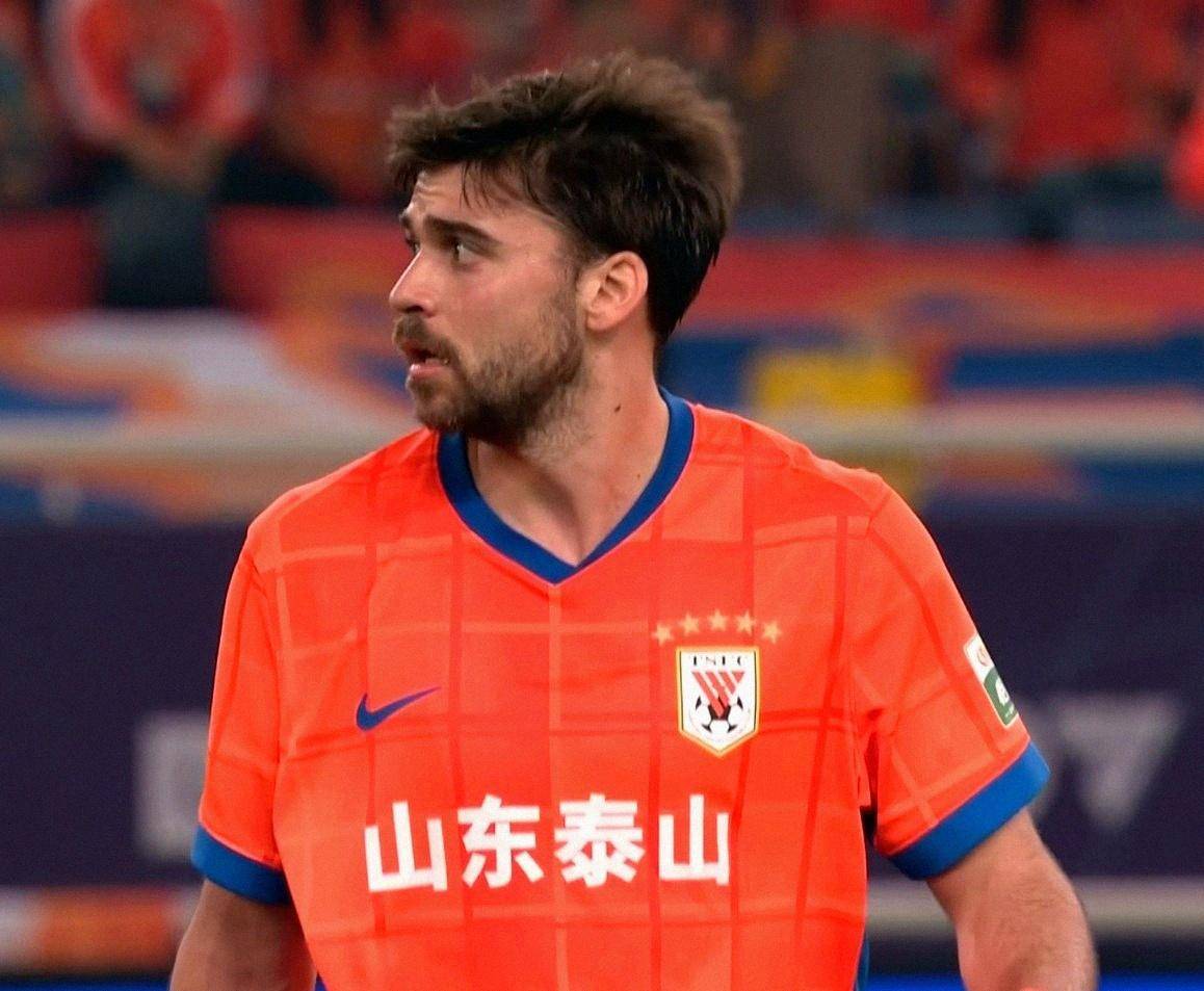 开云中国-包含清晨法兰克福备战中超，手感冰凉细节曝光，话题不断，身体对抗强度拉满的词条-开云中国