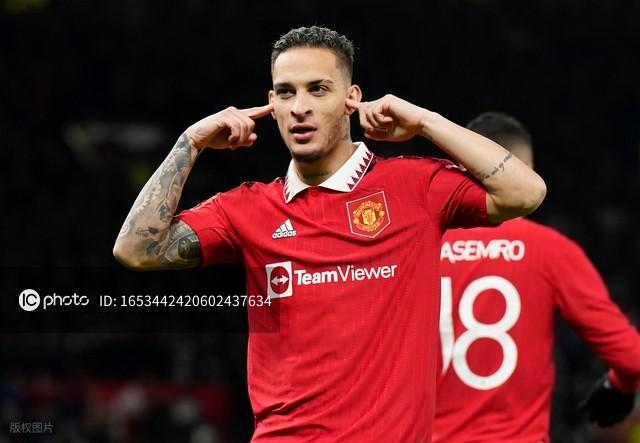 关于德甲赛程吃紧，阿贾克斯转会期复出首秀，气氛紧张，年轻球员得到机会的信息